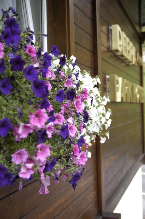 Debra Park Hotel โมเอนา ภายนอก รูปภาพ